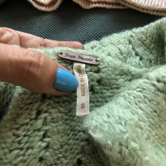 4 Sweaters for the Price of 1! - Picture 6 of 6